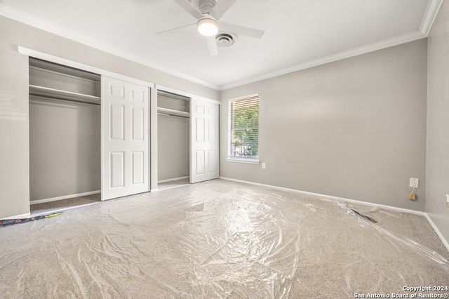 221 Windcrest, Windcrest, TX 78239