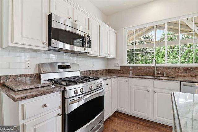 703 Bloomingdale Court, Woodstock, GA 30188