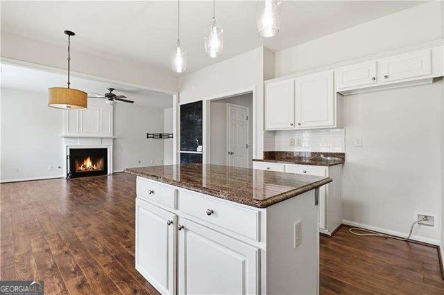 703 Bloomingdale Court, Woodstock, GA 30188
