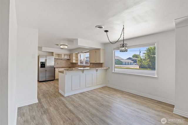1145 W Ivy Avenue, Moses Lake, WA 98837