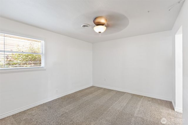 1145 W Ivy Avenue, Moses Lake, WA 98837