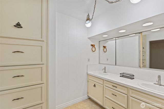 1145 W Ivy Avenue, Moses Lake, WA 98837