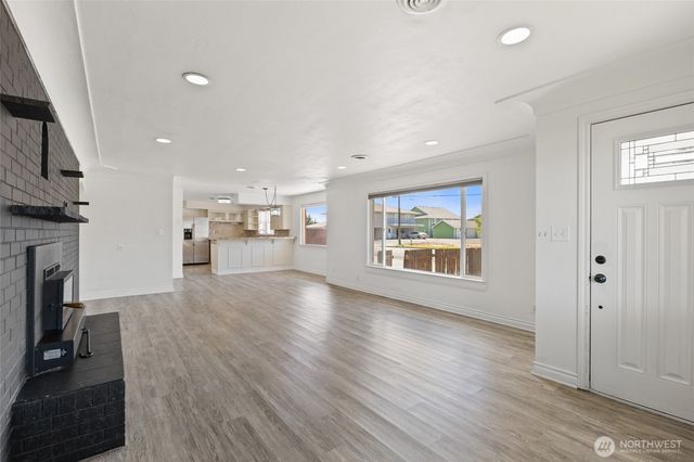 1145 W Ivy Avenue, Moses Lake, WA 98837