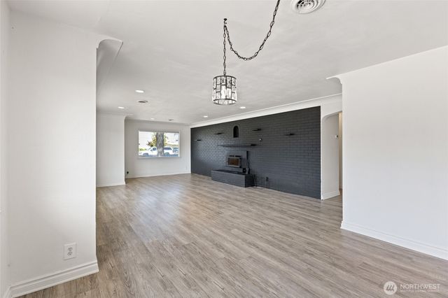 1145 W Ivy Avenue, Moses Lake, WA 98837