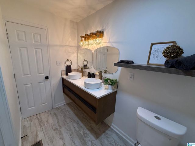 2412 TEMPEST DRIVE SW, Birmingham, AL 35211