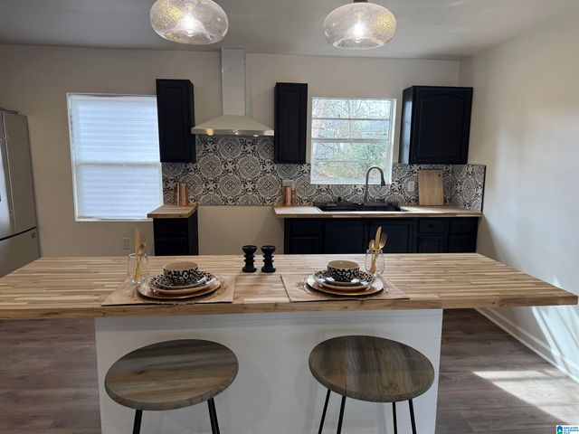 2412 TEMPEST DRIVE SW, Birmingham, AL 35211