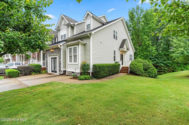 112 River Dell Townes Avenue, Clayton, NC 27527