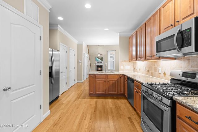 112 River Dell Townes Avenue, Clayton, NC 27527