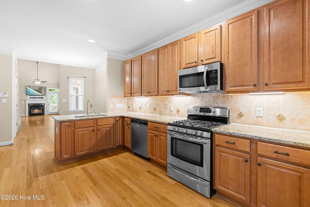 112 River Dell Townes Avenue, Clayton, NC 27527