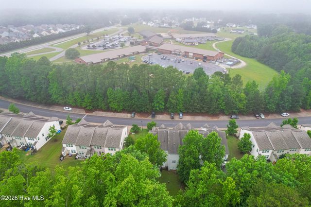 112 River Dell Townes Avenue, Clayton, NC 27527