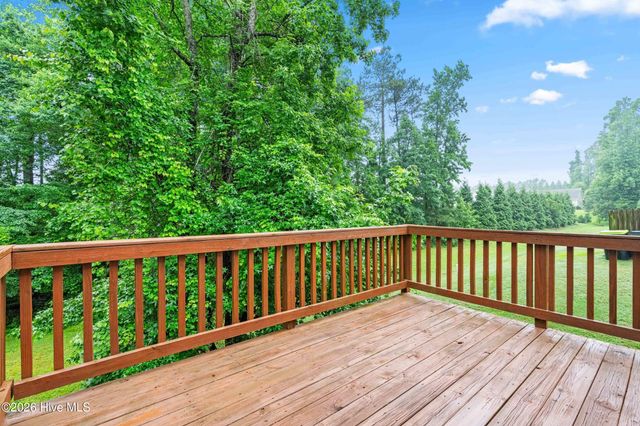 112 River Dell Townes Avenue, Clayton, NC 27527