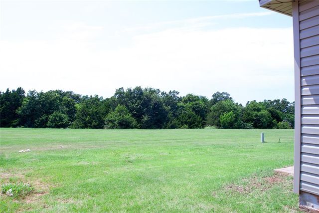 1201 N STALLION Drive, Guthrie, OK 73044