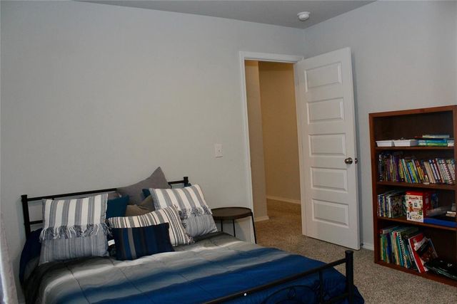 1201 N STALLION Drive, Guthrie, OK 73044