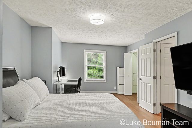 6352 143rd Avenue, Laketown Twp, MI 49423