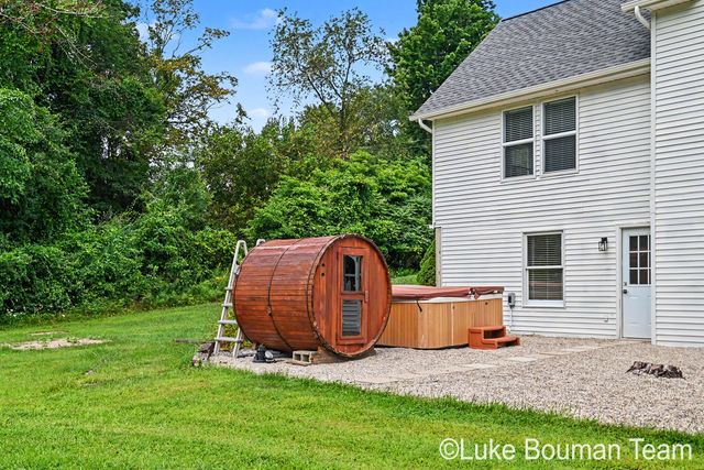 6352 143rd Avenue, Laketown Twp, MI 49423