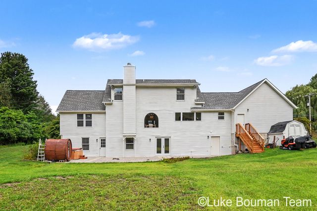 6352 143rd Avenue, Laketown Twp, MI 49423