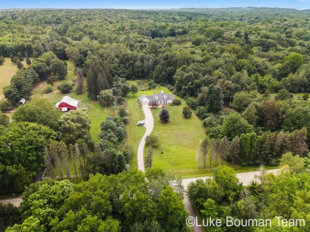 6352 143rd Avenue, Laketown Twp, MI 49423