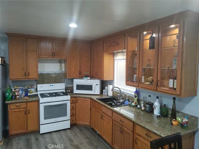 9404 Benson, Montclair, CA 91763