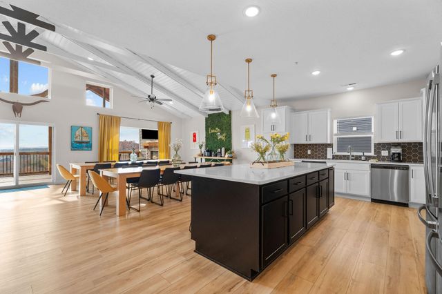 224 David Shawn Drive, Indian Point, MO 65616