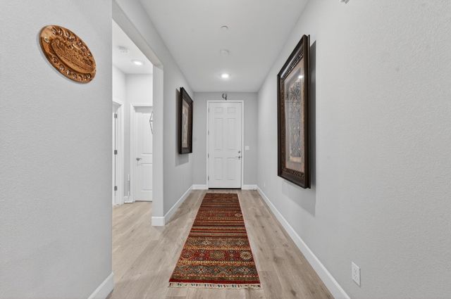 1139 Dry Gulch Trail Dr, Plumas Lake, CA 95961