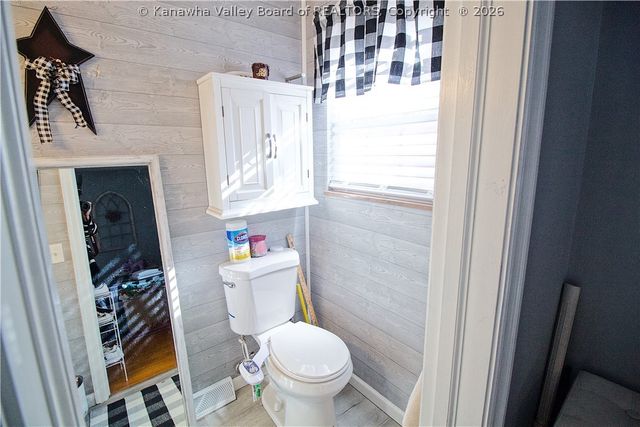 1502 Village Drive, South Charleston, WV 25309