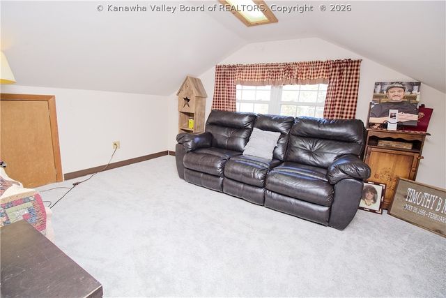 1502 Village Drive, South Charleston, WV 25309