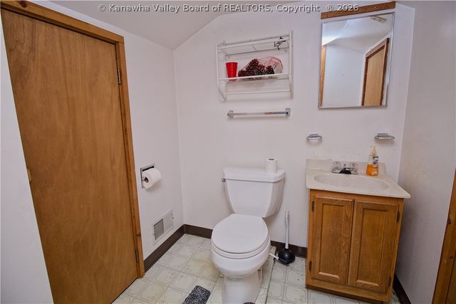 1502 Village Drive, South Charleston, WV 25309