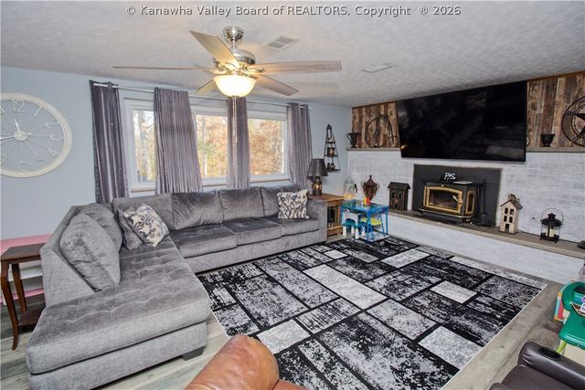 1502 Village Drive, South Charleston, WV 25309