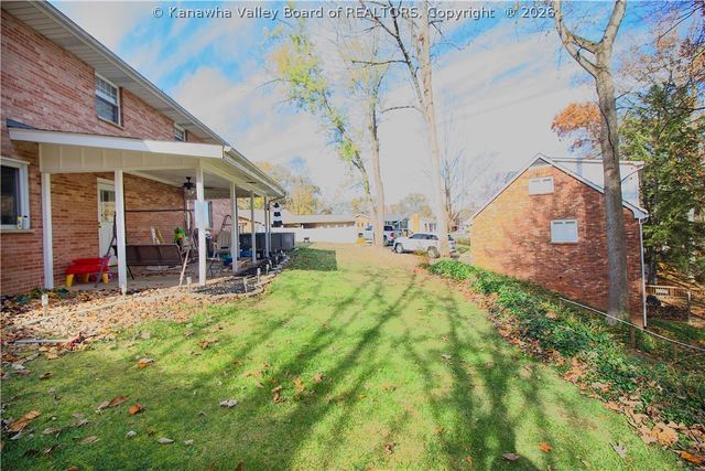 1502 Village Drive, South Charleston, WV 25309