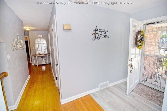 1502 Village Drive, South Charleston, WV 25309