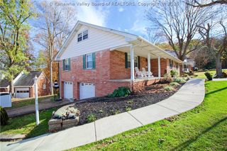 1502 Village Drive, South Charleston, WV 25309