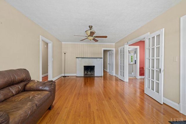 913 Johnson Road, Lynchburg, VA 24502