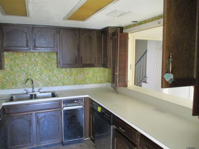 5505 Moorstone Dr, Baton Rouge, LA 70820