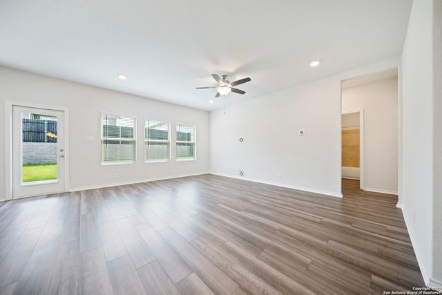 6831 Titan Park, Converse, TX 78109