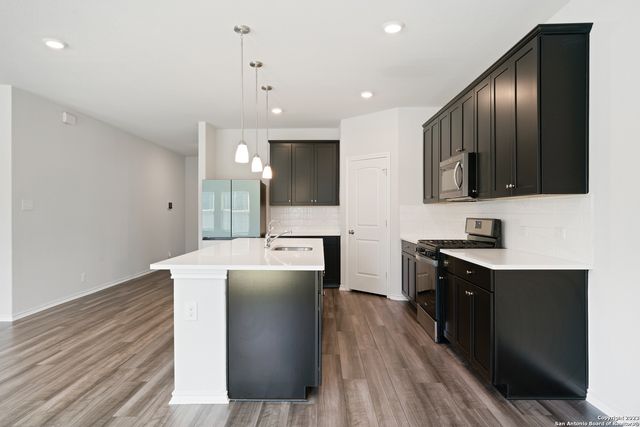 6831 Titan Park, Converse, TX 78109