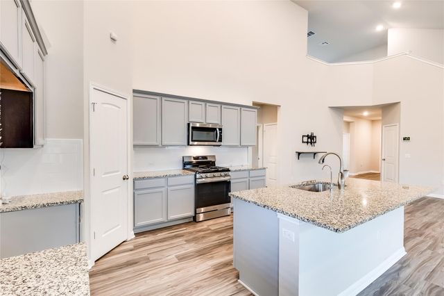 312 Empress Tree DR, Leander, TX 78641