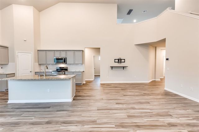 312 Empress Tree DR, Leander, TX 78641