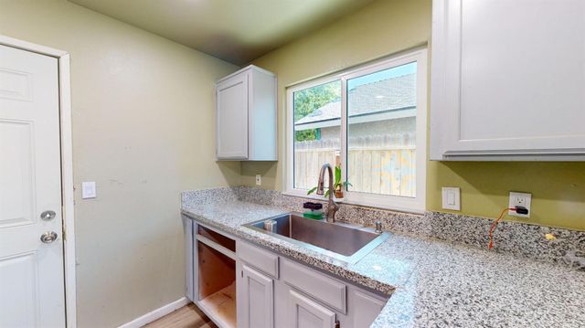 2662 Yerba Street, Selma, CA 93662