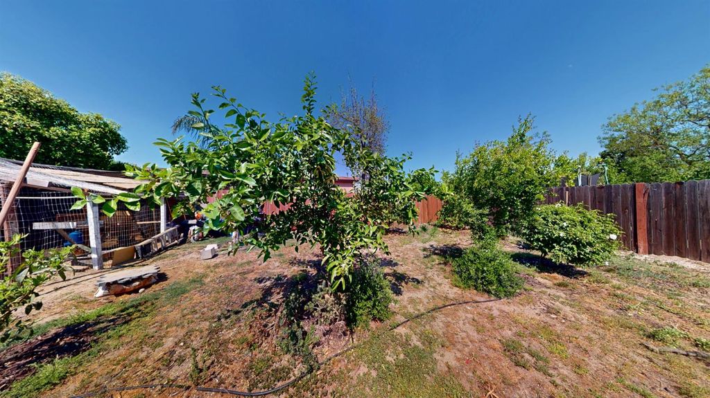 Image 29 of property listing at 2662 Yerba Street, Selma, CA 93662