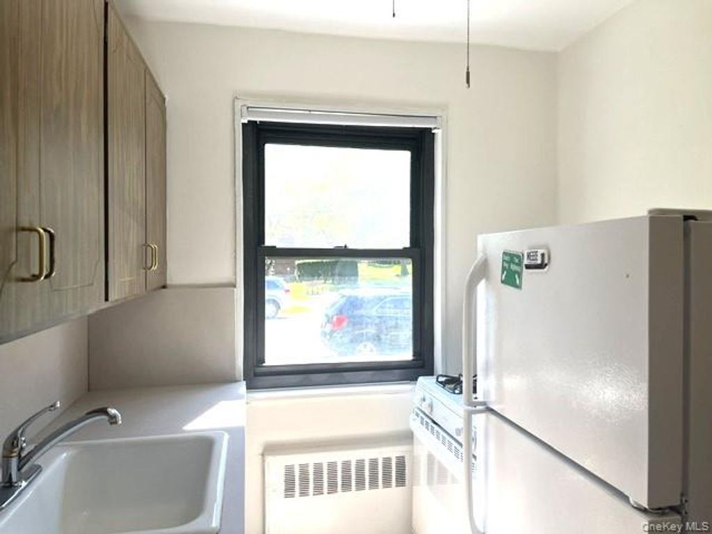 199-39 19th Avenue 2143, Whitestone, NY 11357 — photo 5