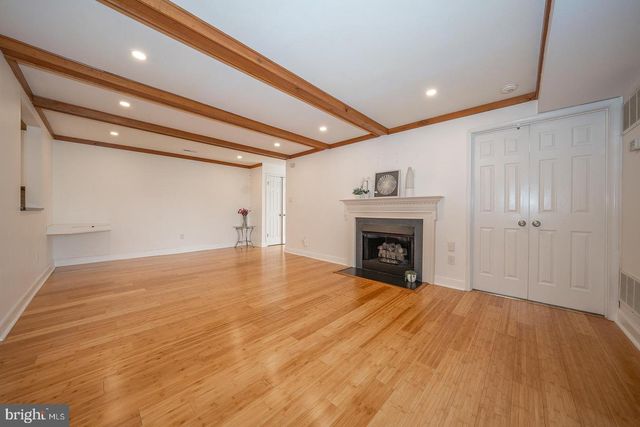 504 MOUNTAINVIEW DR, Chesterbrook, PA 19087