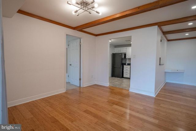 504 MOUNTAINVIEW DR, Chesterbrook, PA 19087
