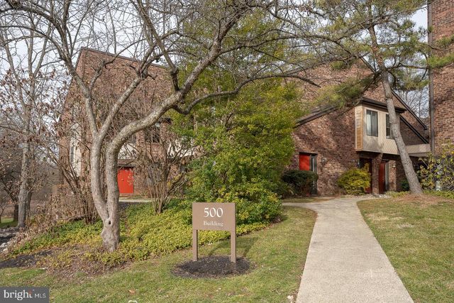 504 MOUNTAINVIEW DR, Chesterbrook, PA 19087