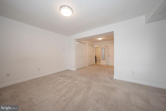 504 MOUNTAINVIEW DR, Chesterbrook, PA 19087