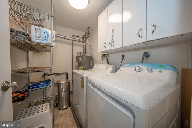 504 MOUNTAINVIEW DR, Chesterbrook, PA 19087