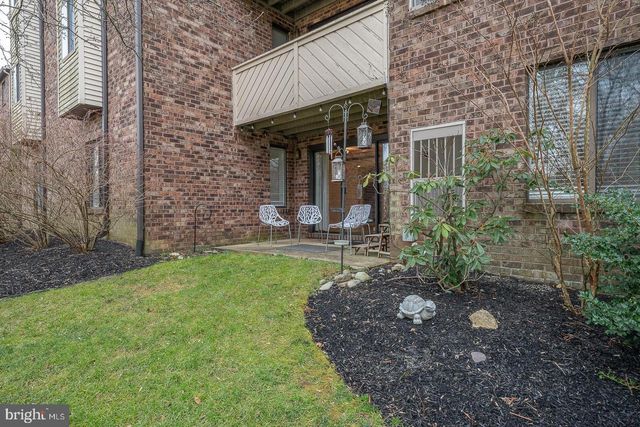 504 MOUNTAINVIEW DR, Chesterbrook, PA 19087