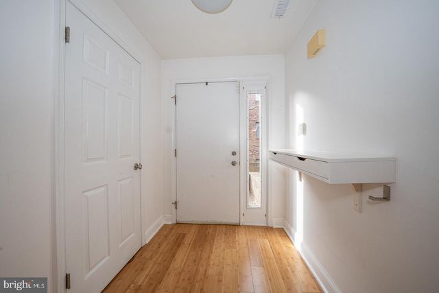 504 MOUNTAINVIEW DR, Chesterbrook, PA 19087