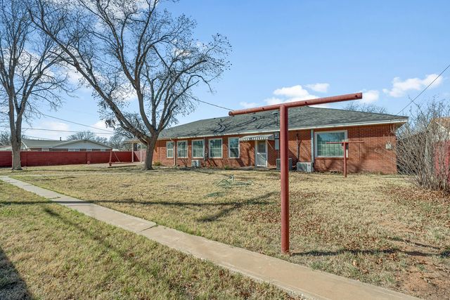 4831 10th Street, Lubbock, TX 79416