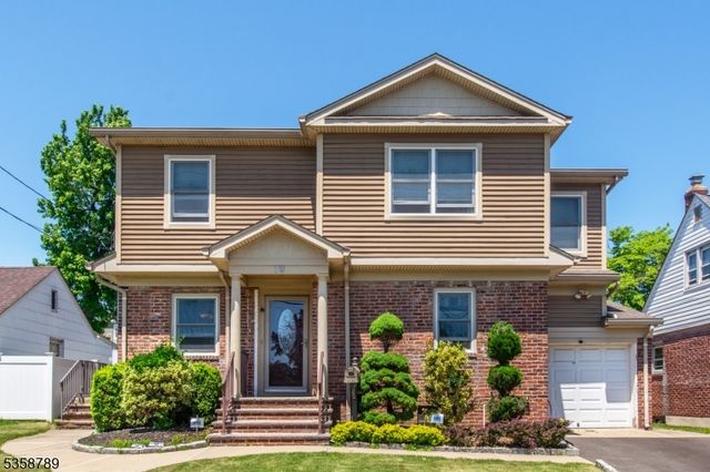 79 Palsa Ave, Elmwood Park Boro, NJ 07407