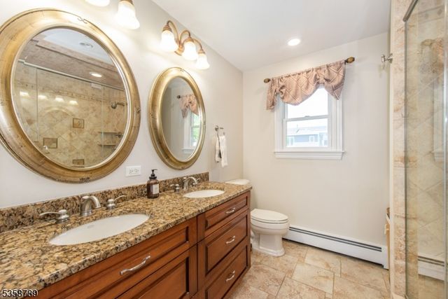 79 Palsa Ave, Elmwood Park Boro, NJ 07407